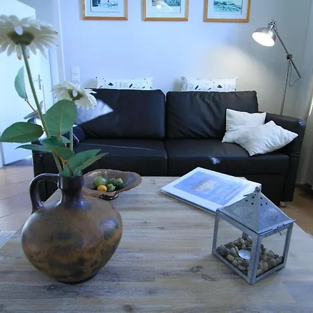 Apartamento F-1063 Stachelbeerbluete In *
